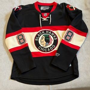 Official Blackhawks Jeresey - 88 Kane
